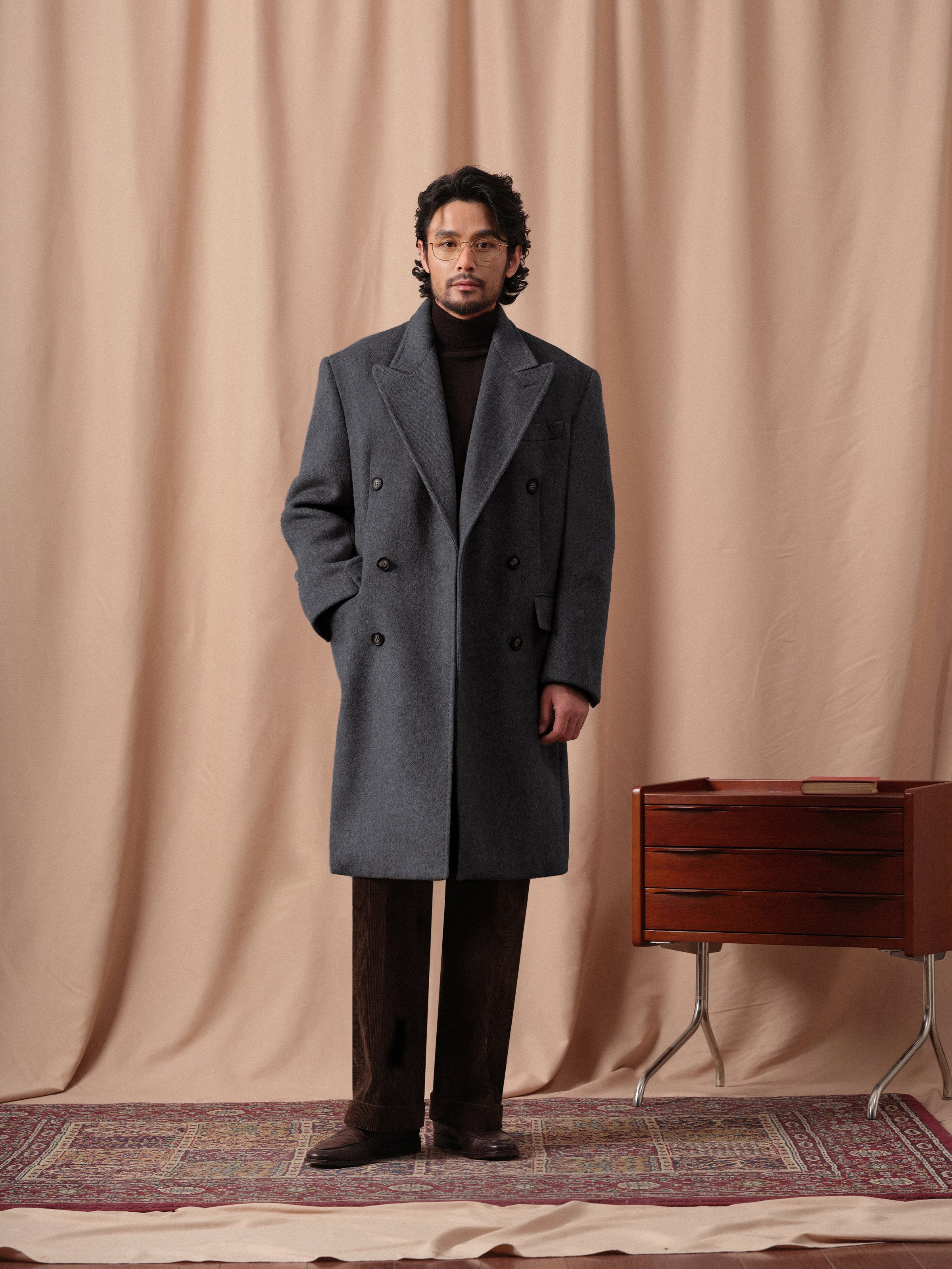 Men's Heavy 100% Wool Peaked Lapel Chester Coat