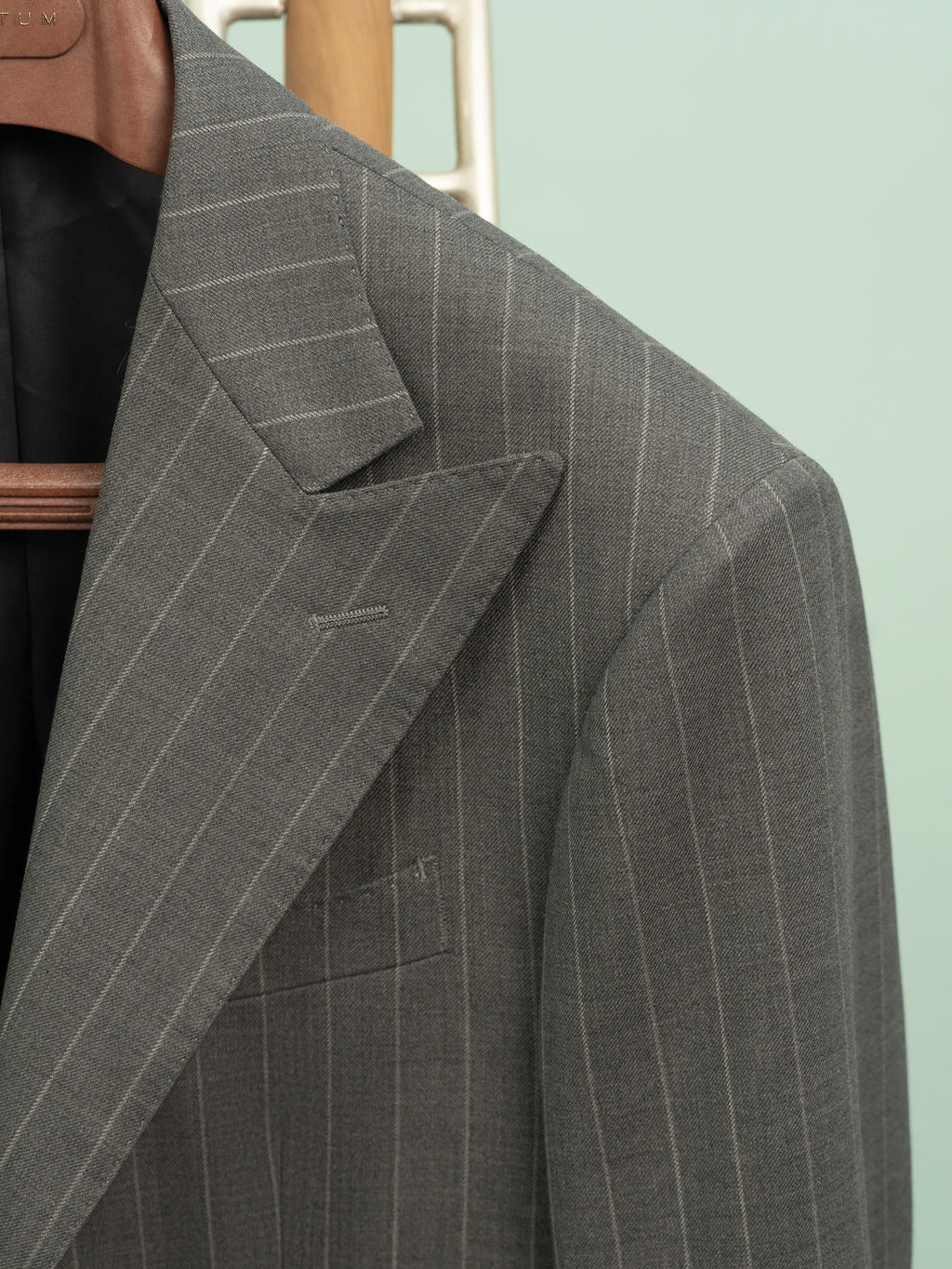 Men's Striped Half-Canvassed Business Suit (60s 70% Australian Wool)