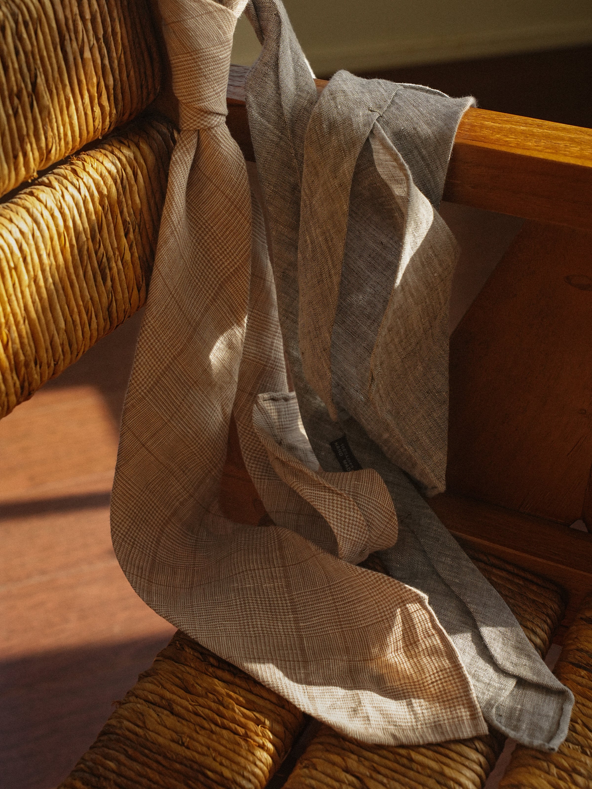 Retro Naples Handmade Linen Tie