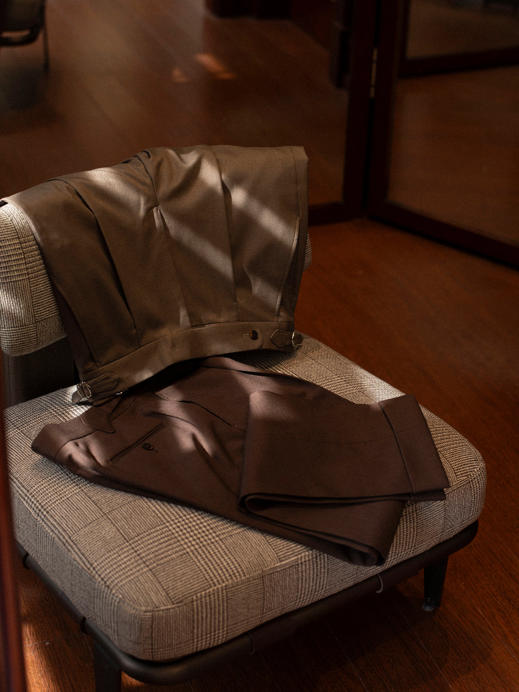 Men's Italian Slim Fit Single Pleat Trousers