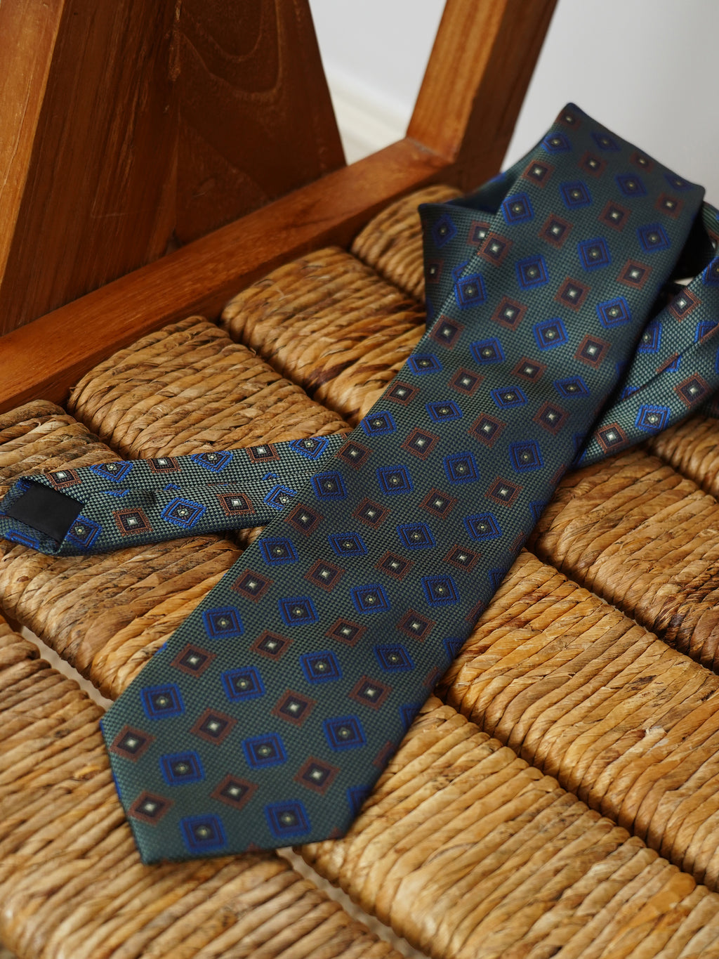 Retro 8cm Fully Lined Diamond Pattern Tie