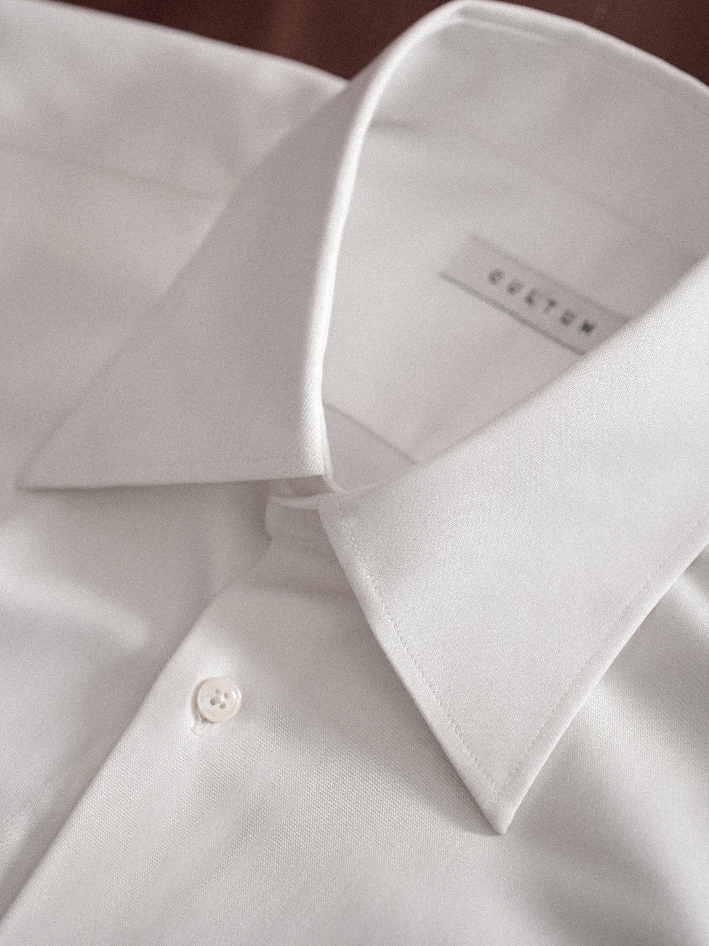 Men's Soft Wrinkle-Resistant White Dress Shirt