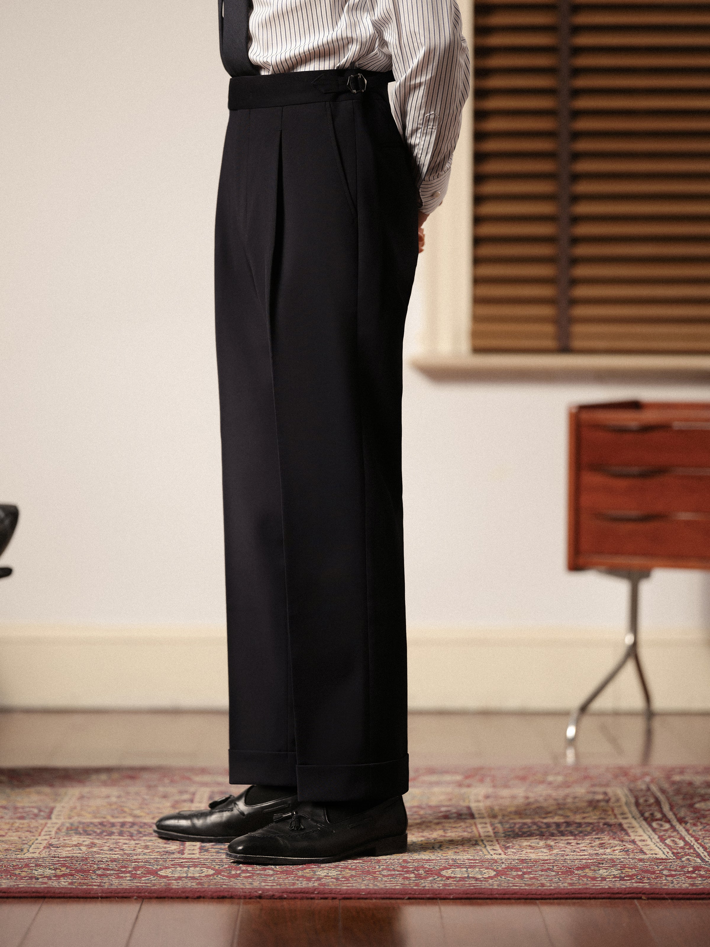 Men's Slim-Fit Straight-Leg Single Pleat Trousers