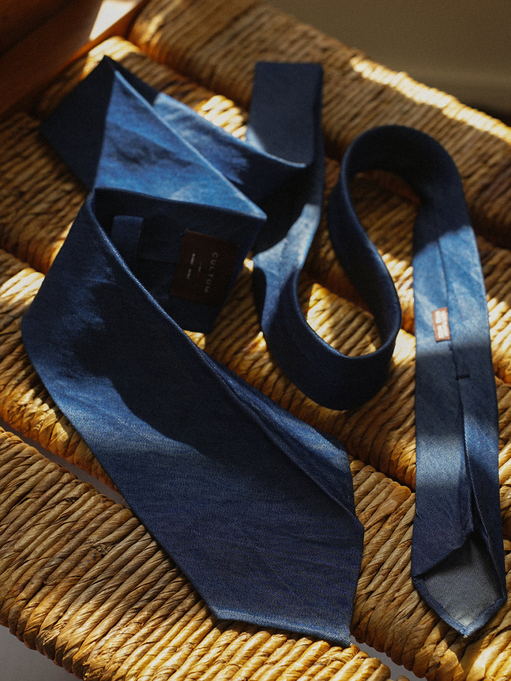 Retro Naples Handmade Linen Tie