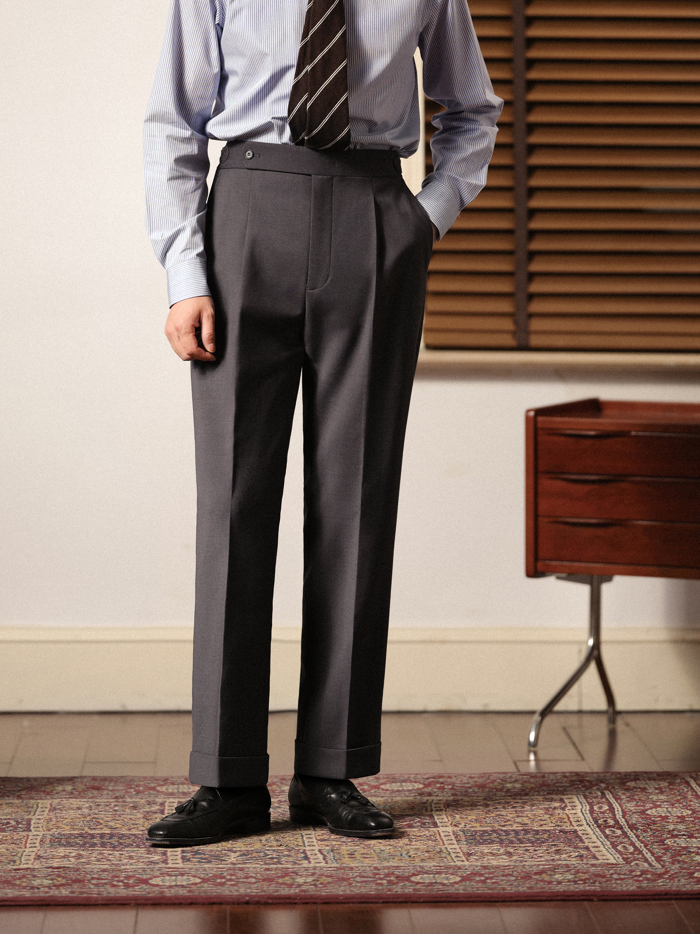 Men's Slim-Fit Straight-Leg Single Pleat Trousers