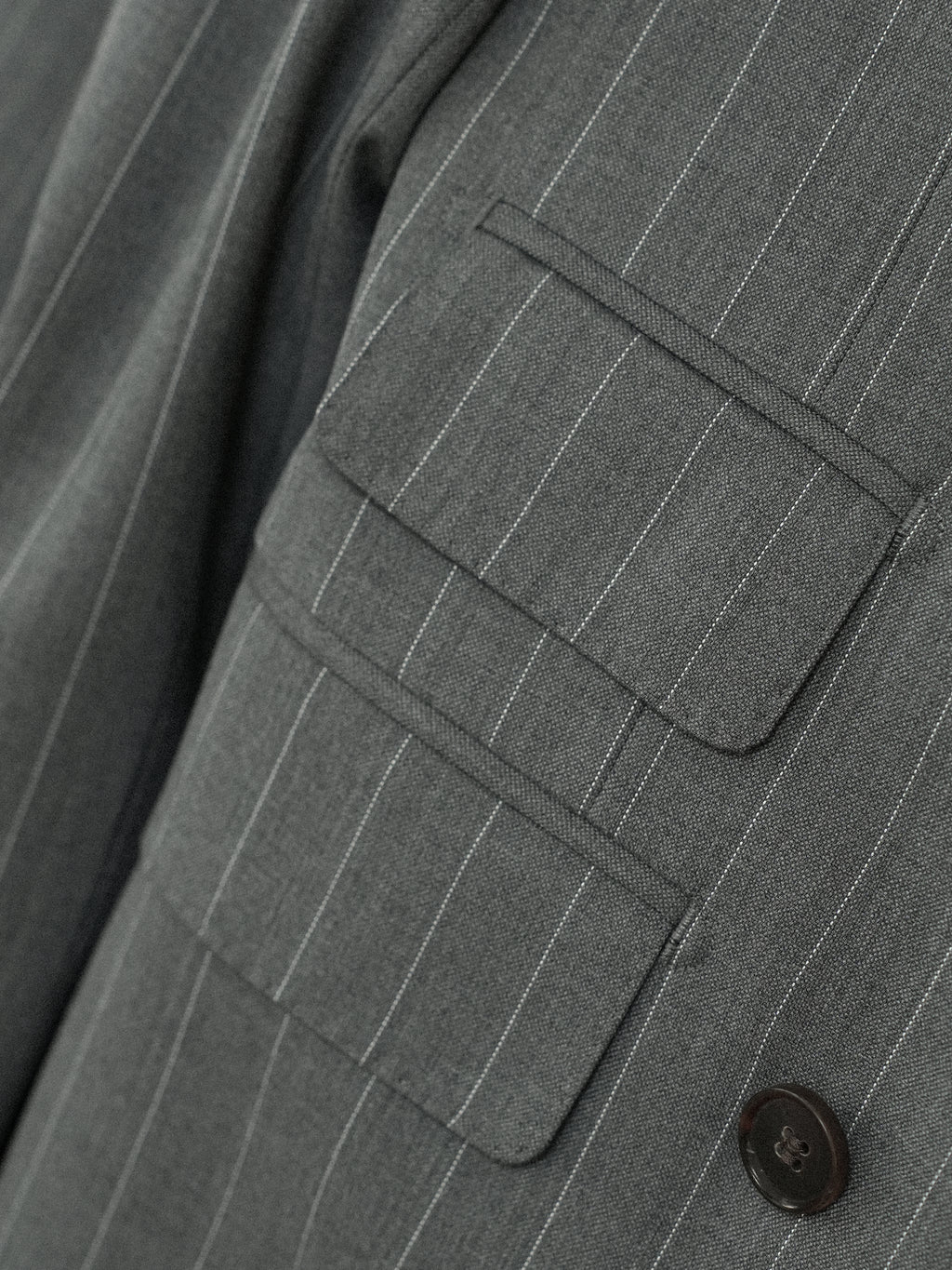 Men's Fine Australian Merino Wool Striped Double-Breasted Suit