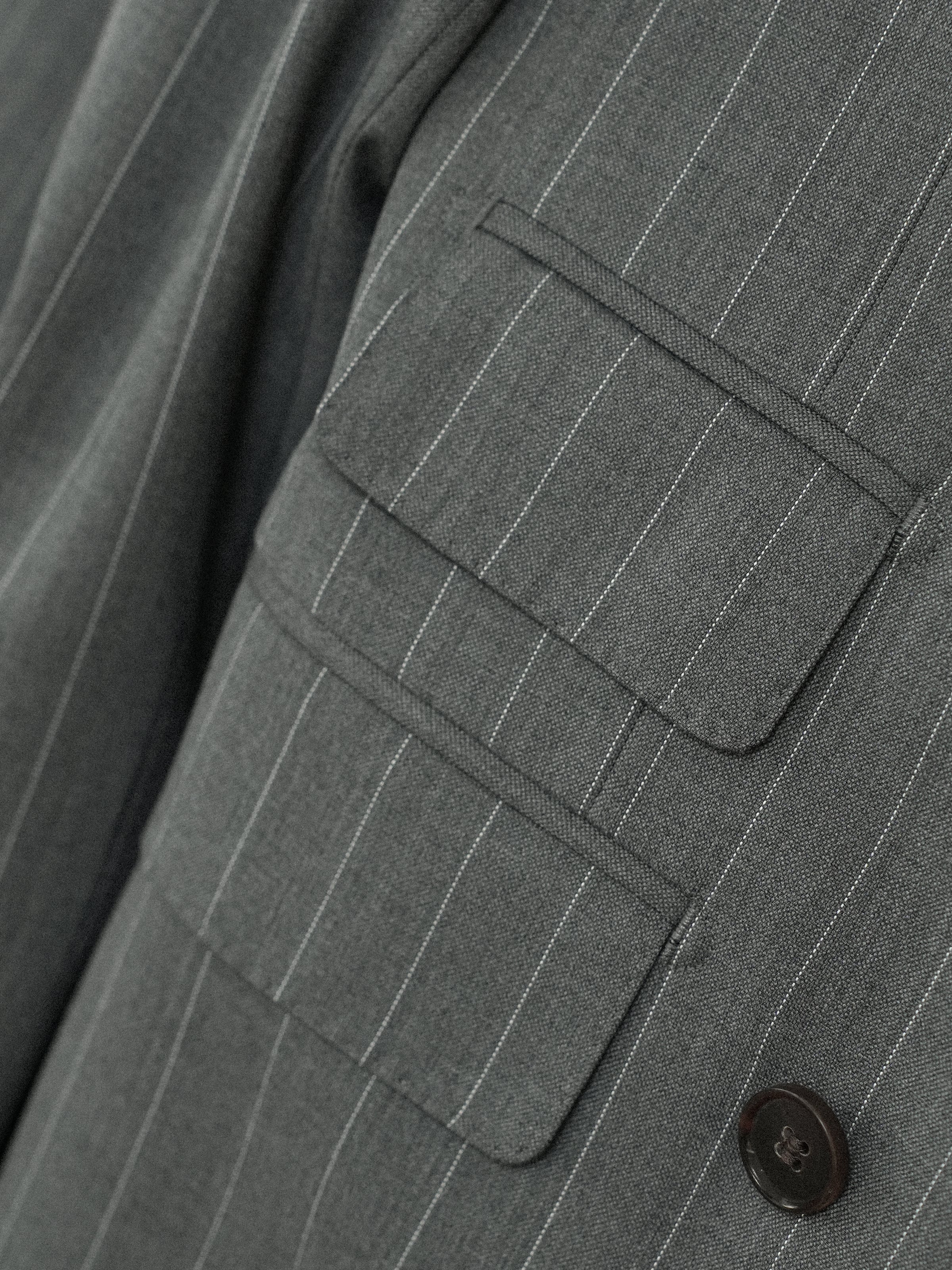 Men's Fine Australian Merino Wool Striped Double-Breasted Suit