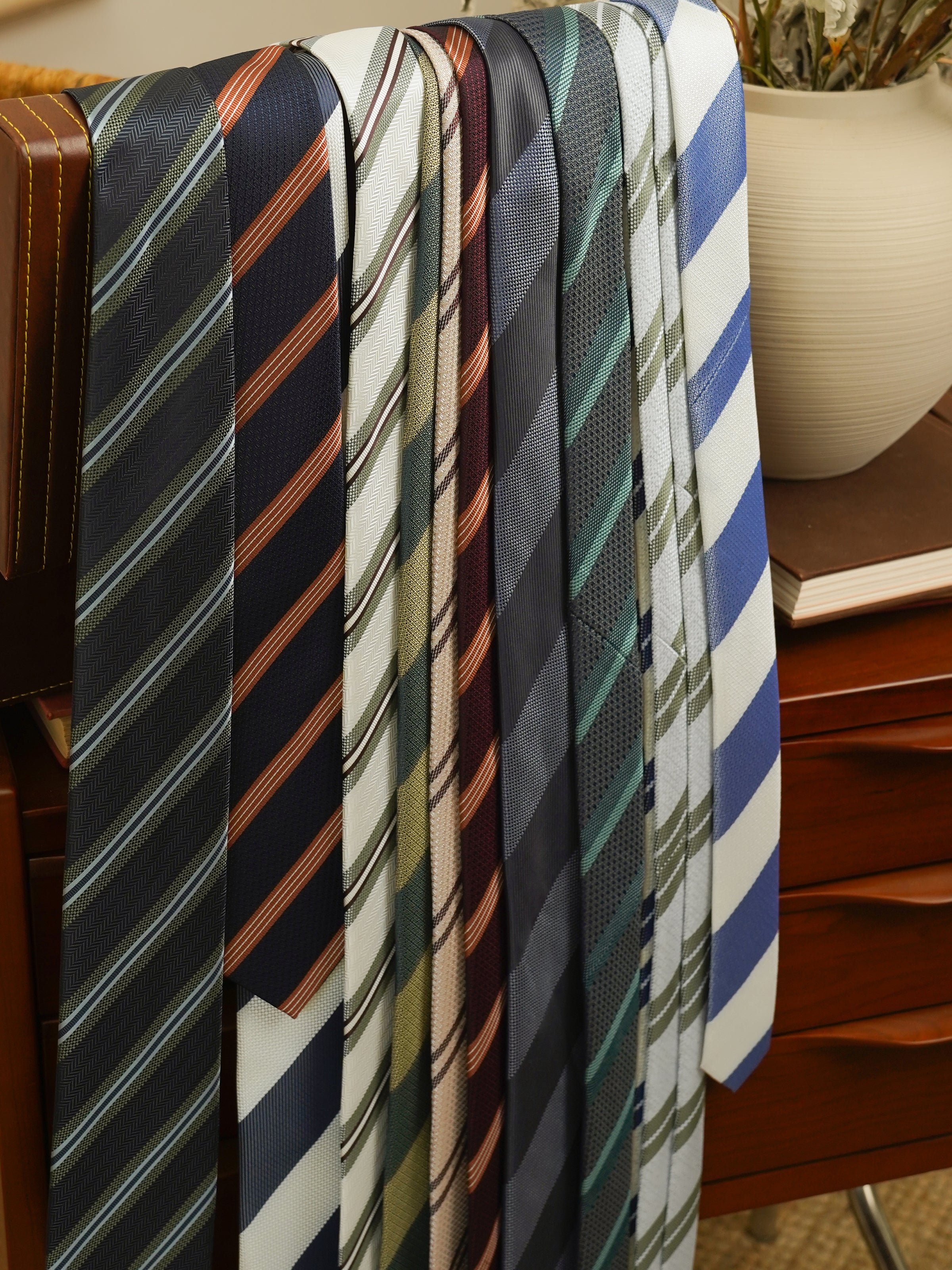 Vintage 8CM Textured Twill Tie