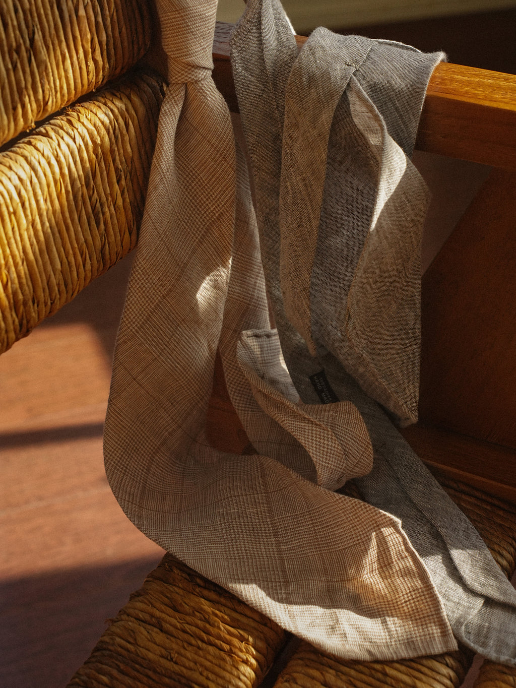 Retro Naples Handmade Linen Tie