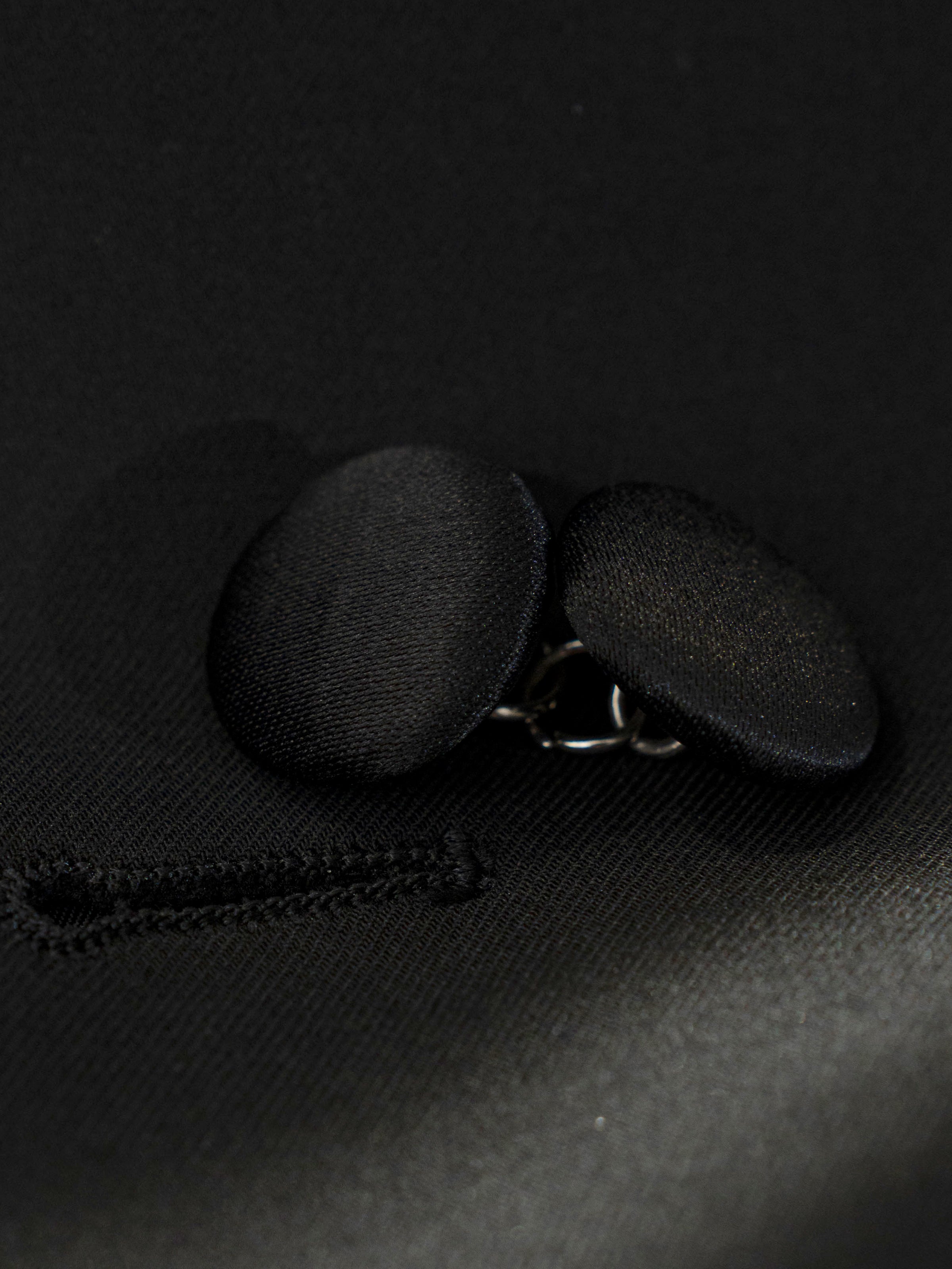 Men's Black Satin Peak Lapel Double-Breasted Tuxedo Wedding Suit