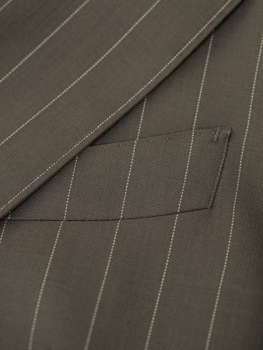Men's Fine Australian Merino Wool Striped Double-Breasted Suit