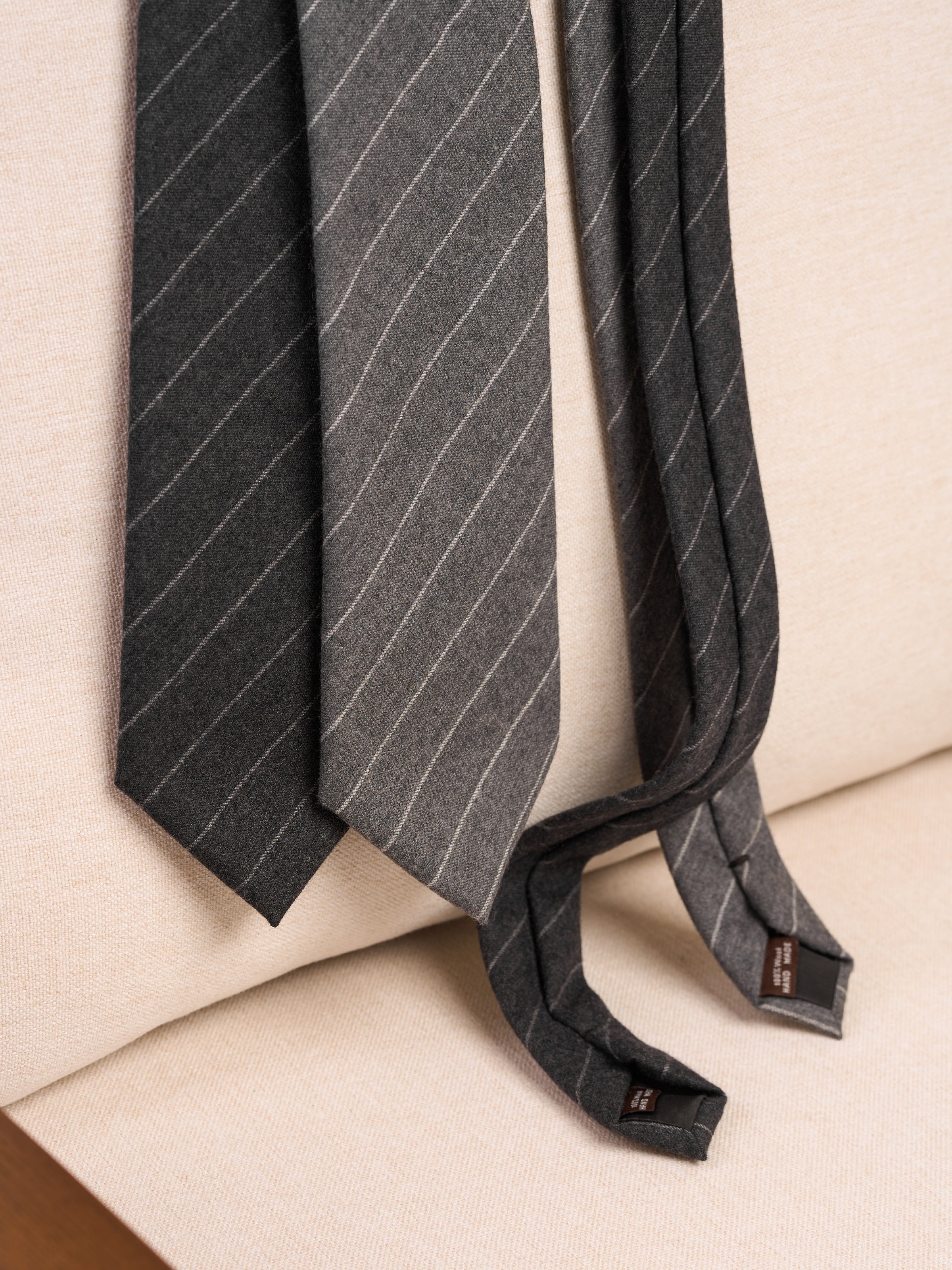 Classic 8CM All-Wool Handmade Tie for Men