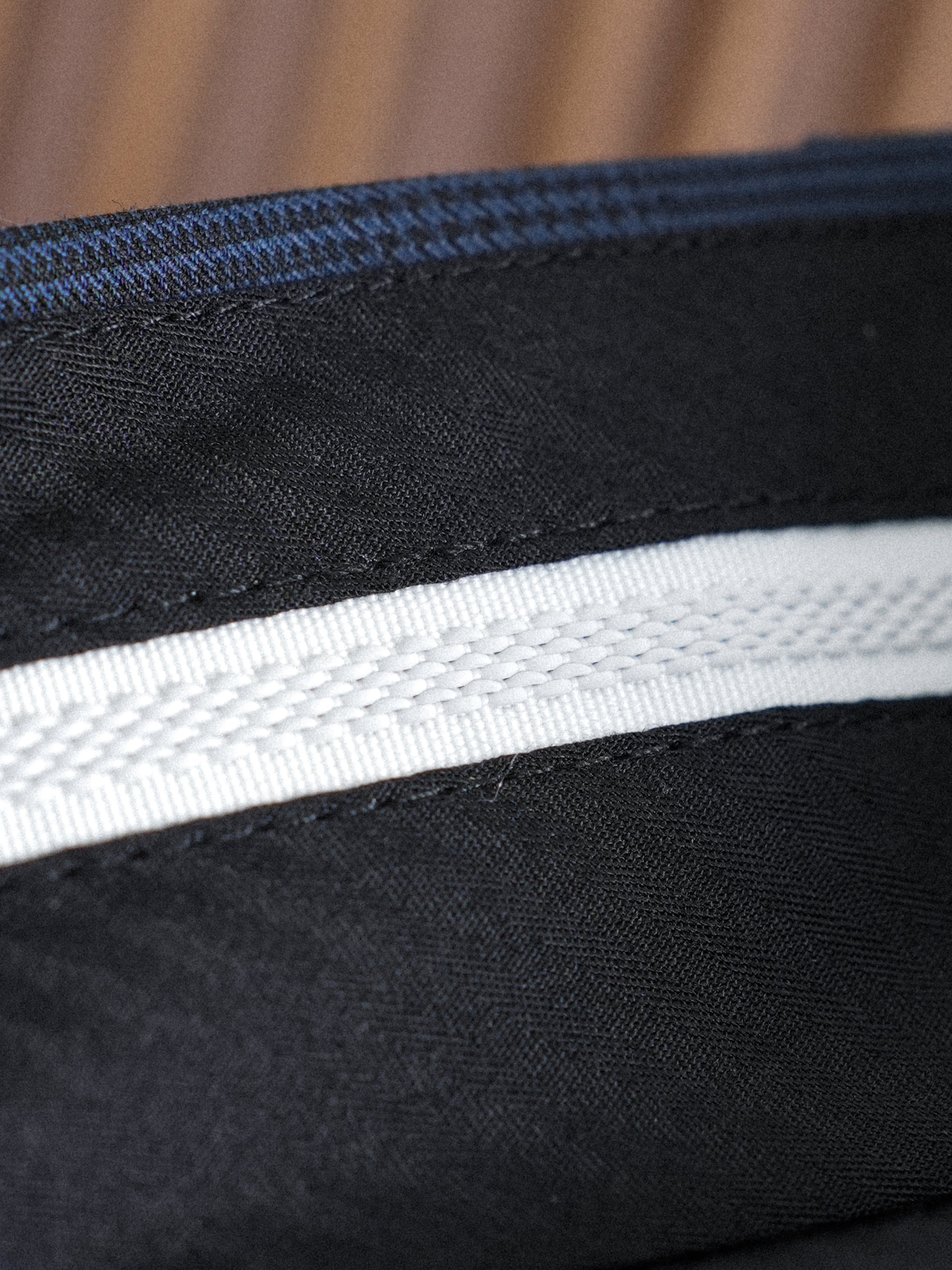 Men's Non-Iron Wool Prince of Wales Check Slim Straight Suit Trousers