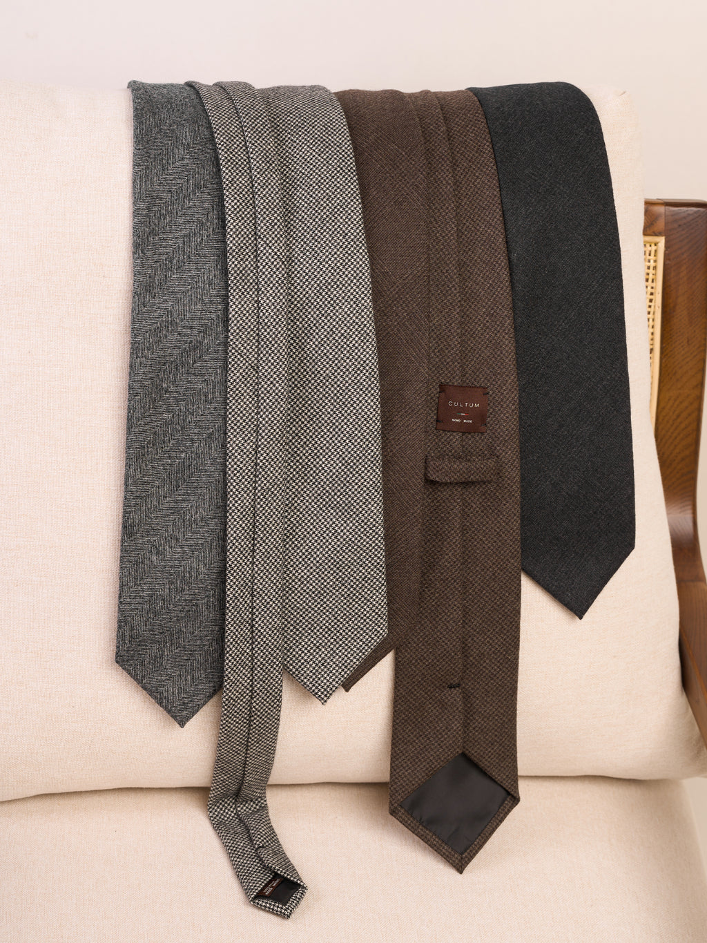 Classic 8CM All-Wool Handmade Tie for Men