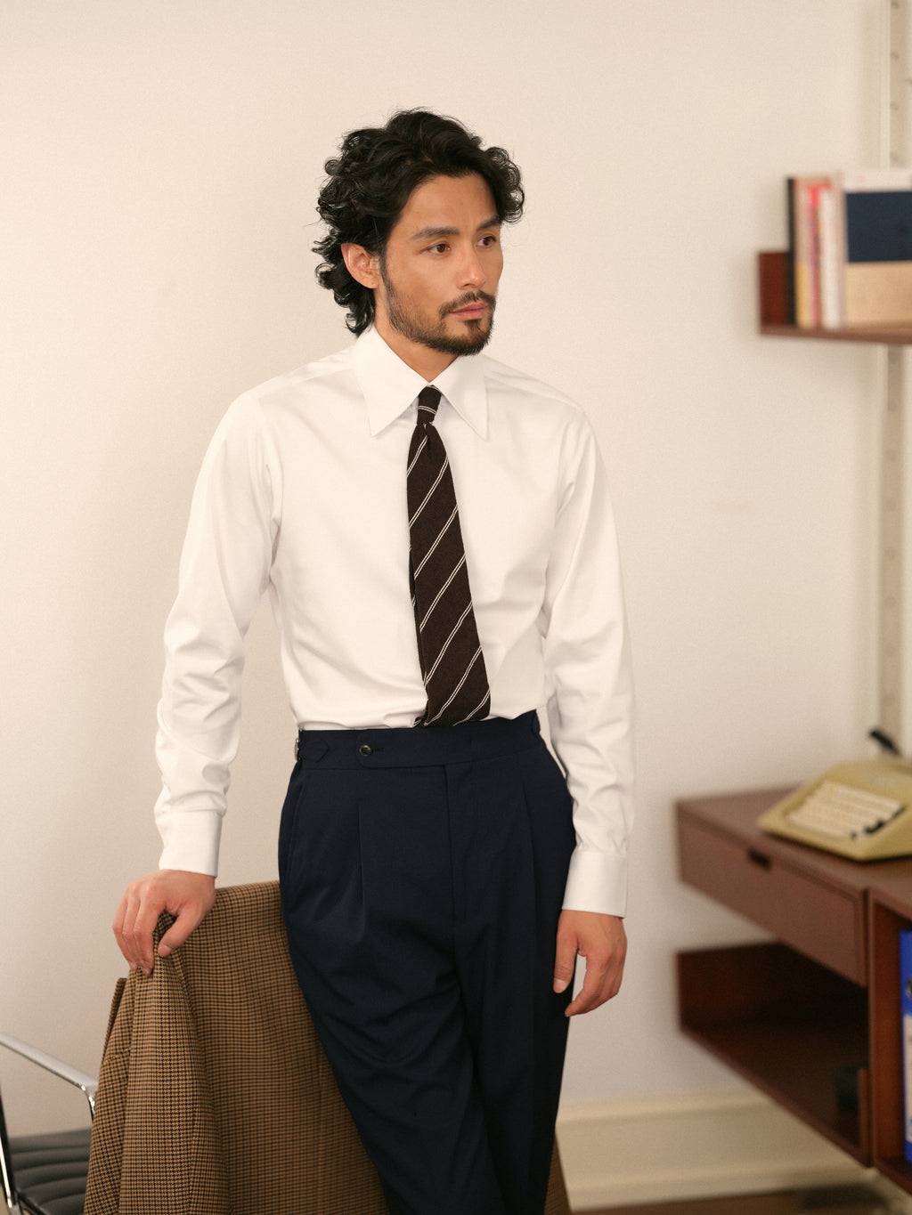 Men's Soft Wrinkle-Resistant White Dress Shirt