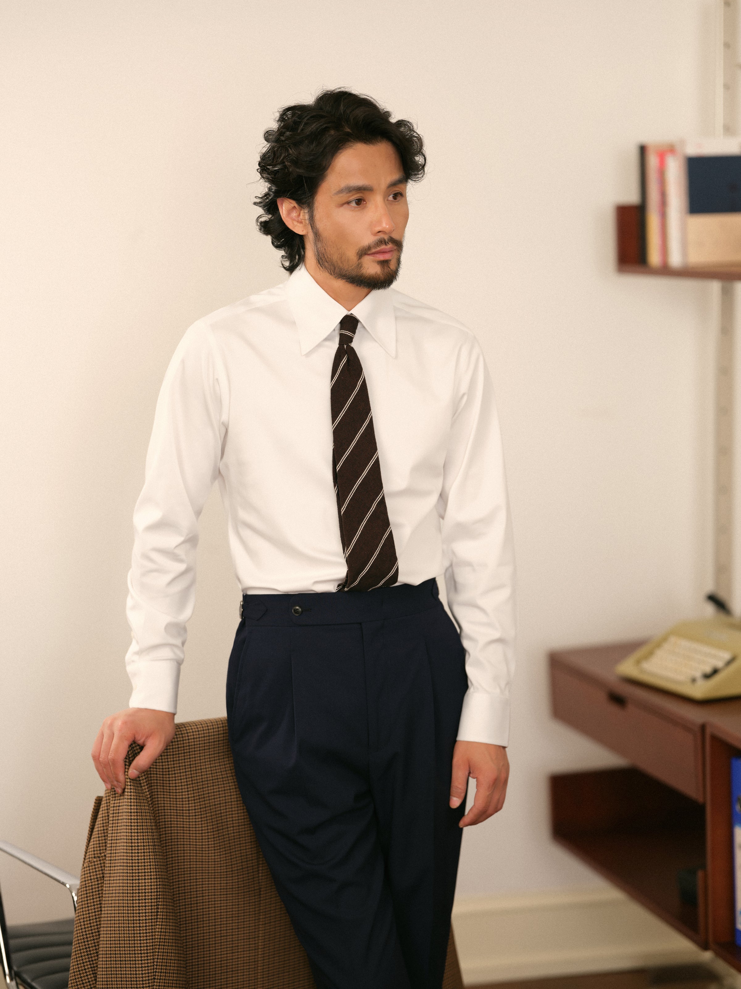 Men's Soft Wrinkle-Resistant White Dress Shirt