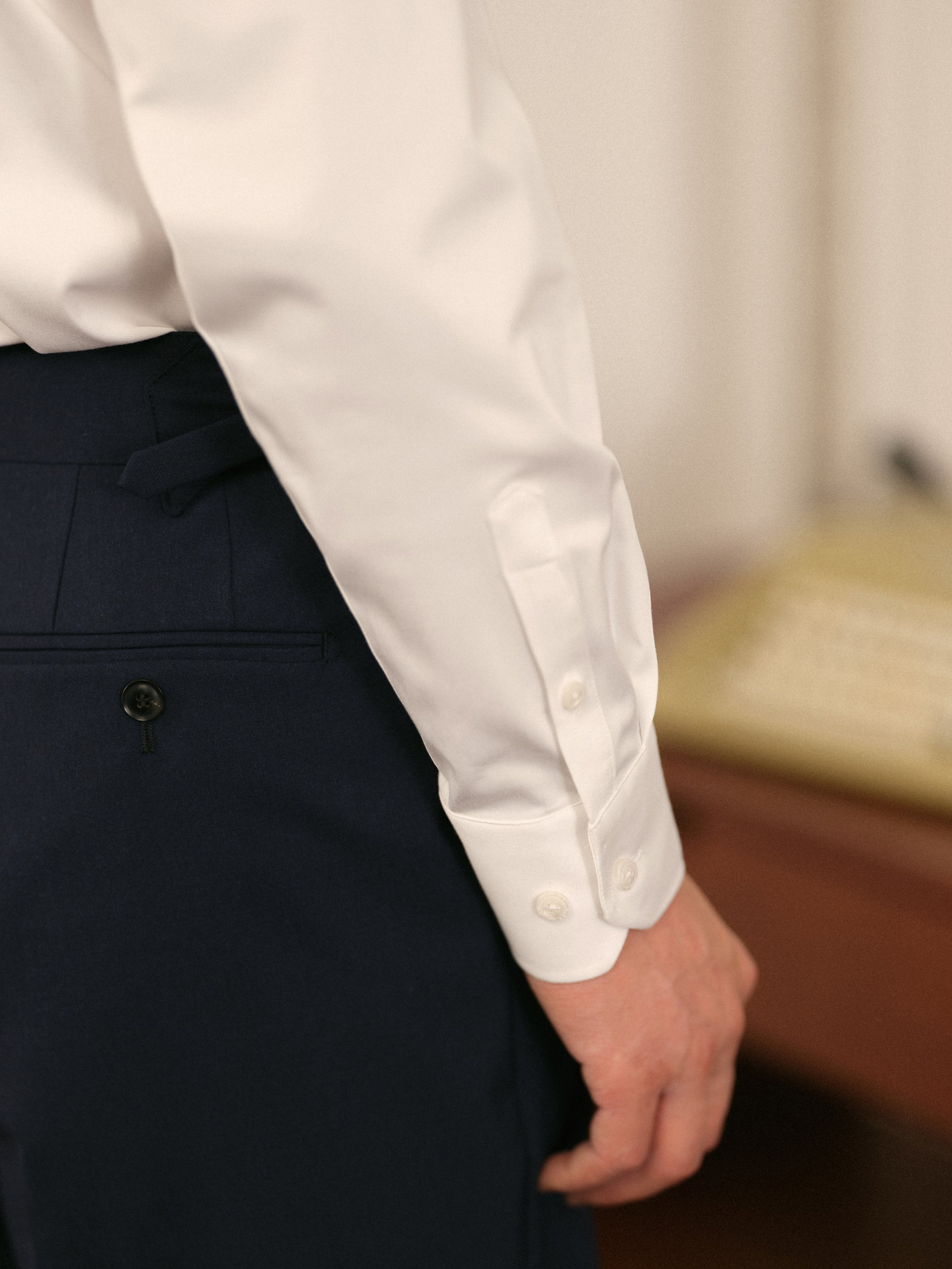 Men's Soft Wrinkle-Resistant White Dress Shirt