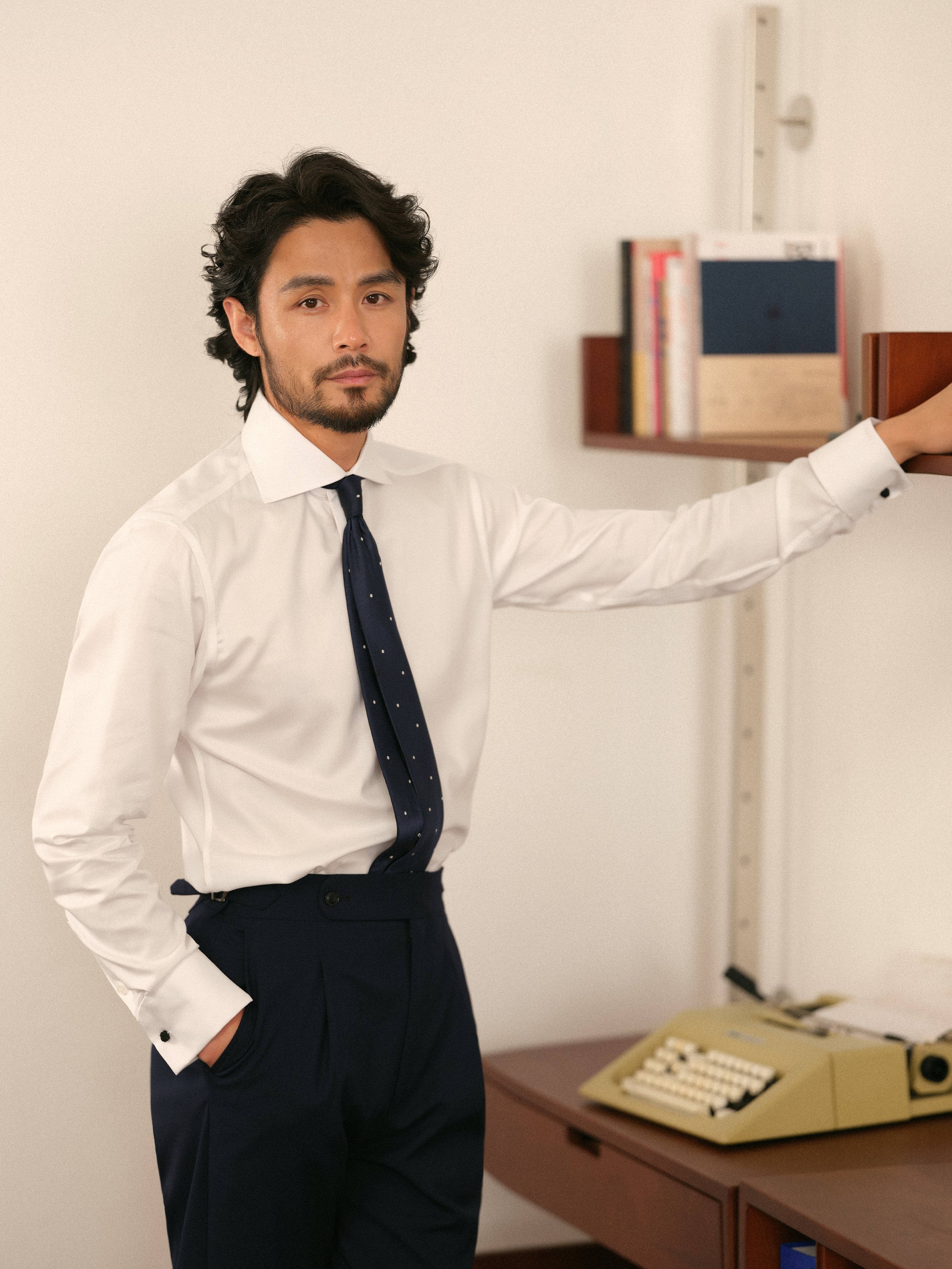 Men's Business Stripe Shirt made with Xinjiang Long-Staple Cotton