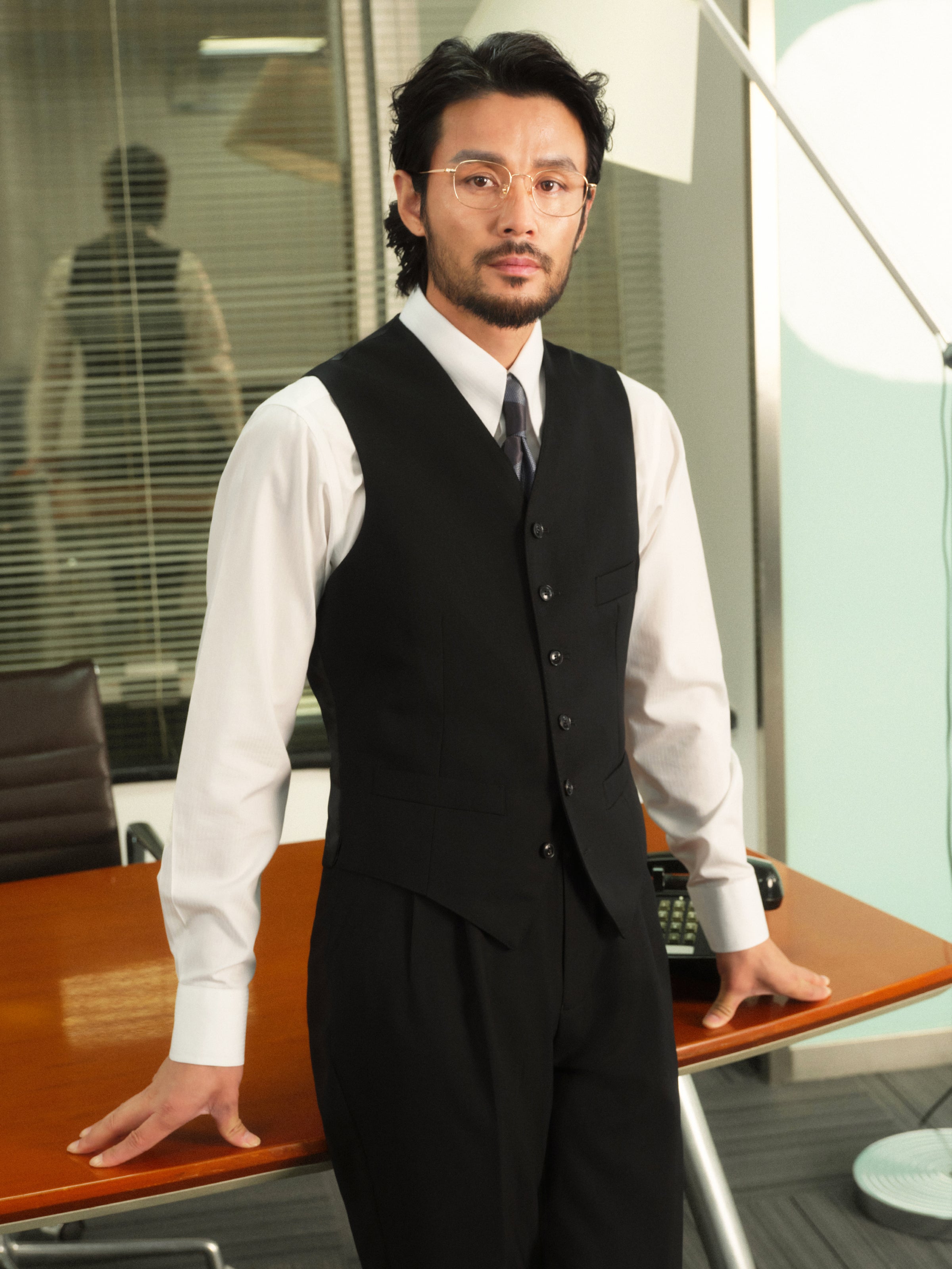 Men's 70% Australian Wool Twill Peak Lapel Vest