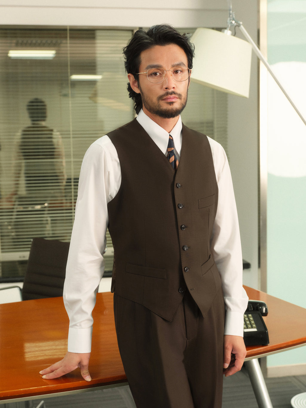 Men's 70% Australian Wool Twill Peak Lapel Vest