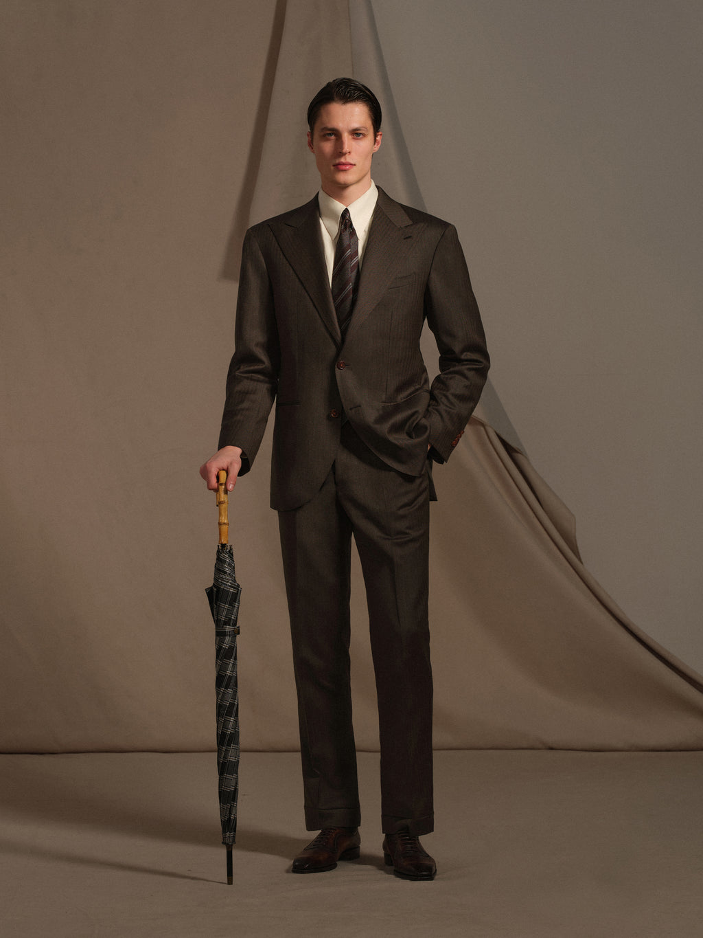 Men's High-Quality 120S Merino Wool Herringbone Suit