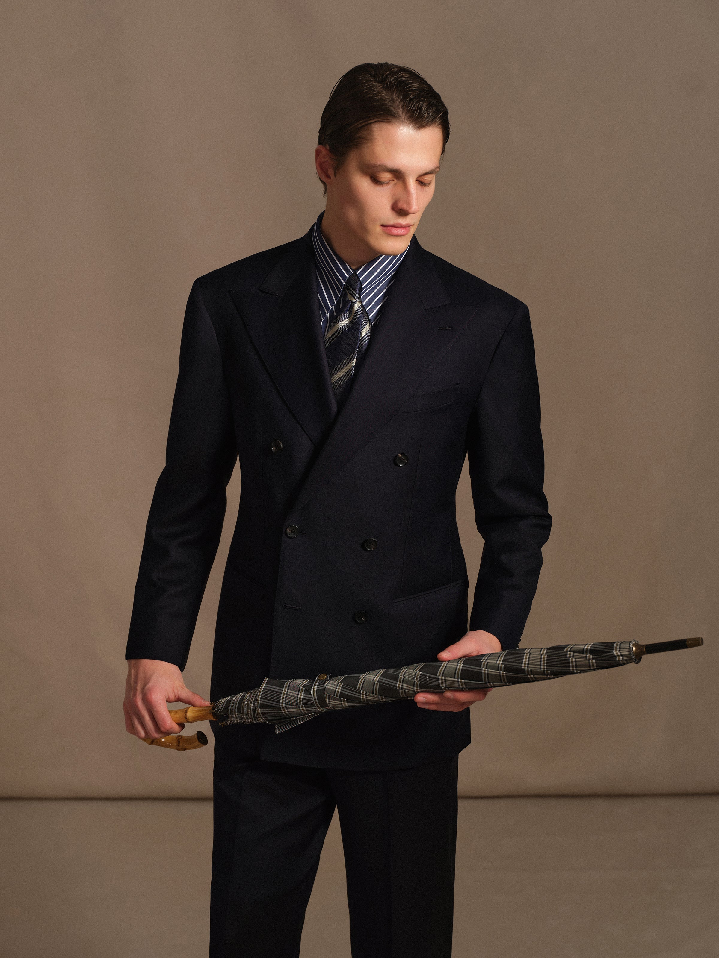 Men's 130S Italian Virgin Wool Double-Breasted Suit