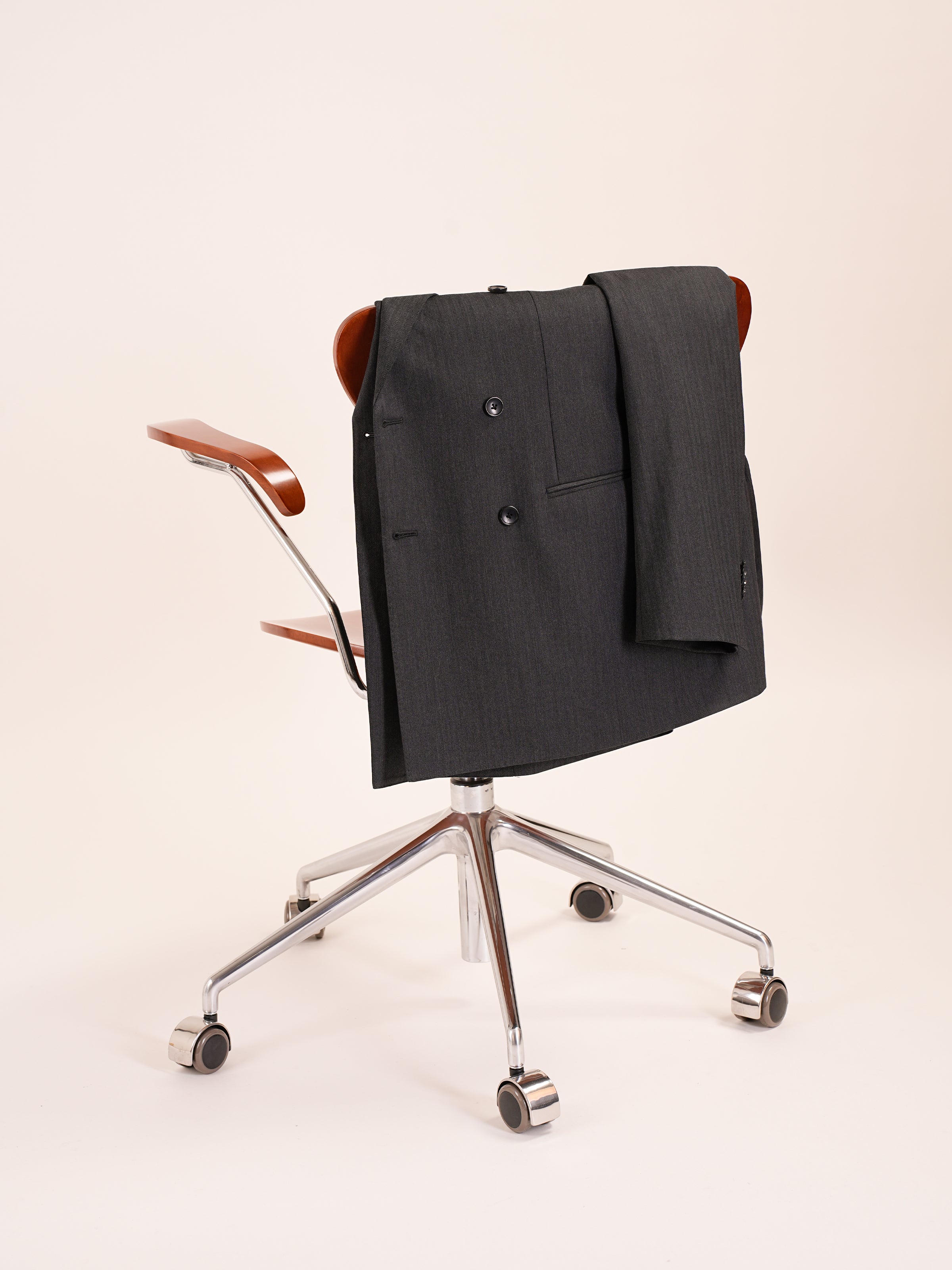 Men's 120S Wool Herringbone Suit