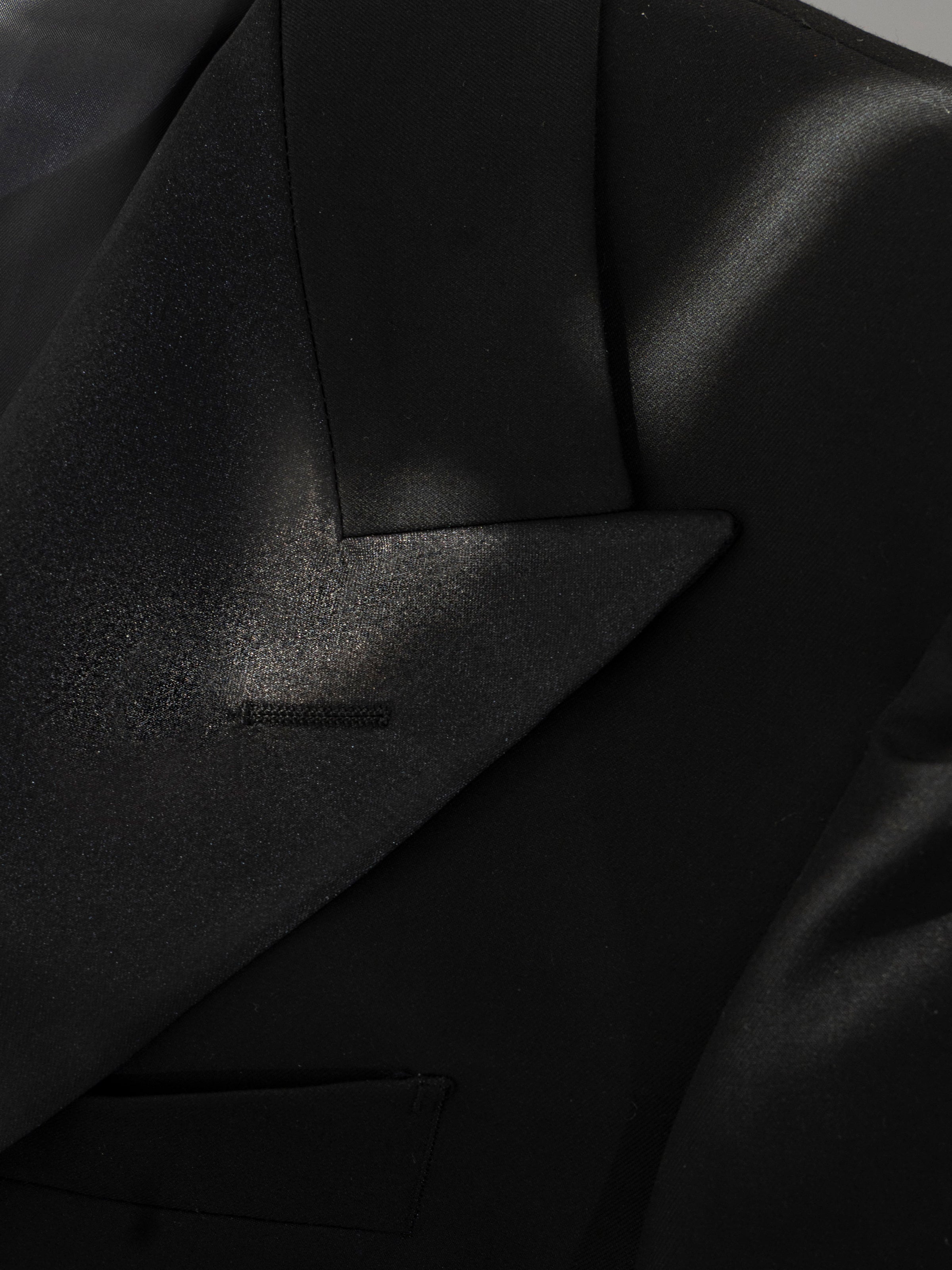 Men's Black Satin Peak Lapel Double-Breasted Tuxedo Wedding Suit